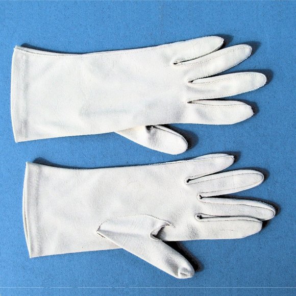 Vintage 1950's Van Raalte Ladies' Dress Gloves Ivory size 6 1/2 - Pre-owned - Picture 2 of 7